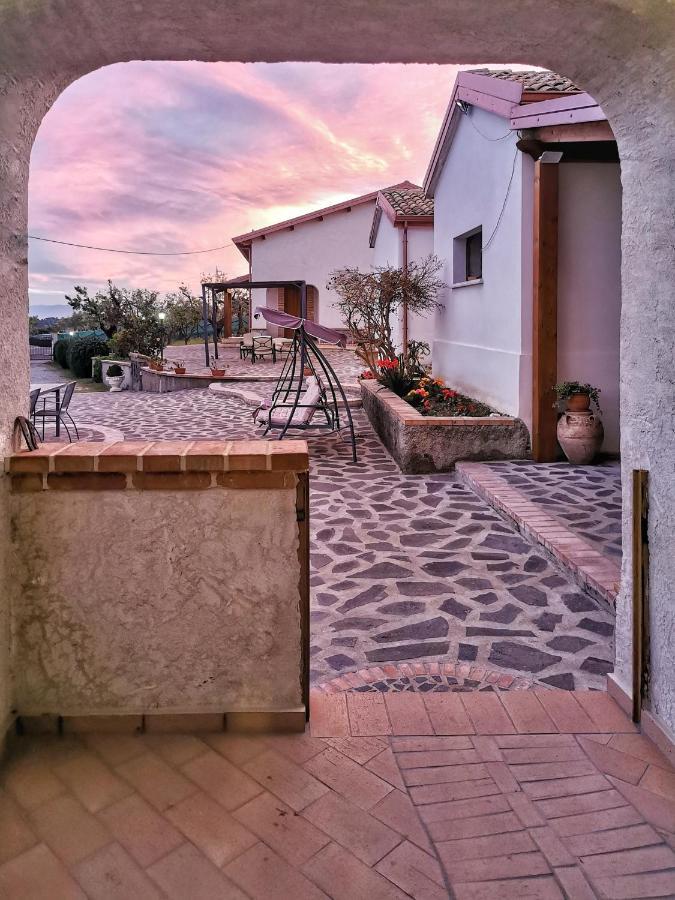 Borgo Santa Lucia Villa โกรปานี ภายนอก รูปภาพ