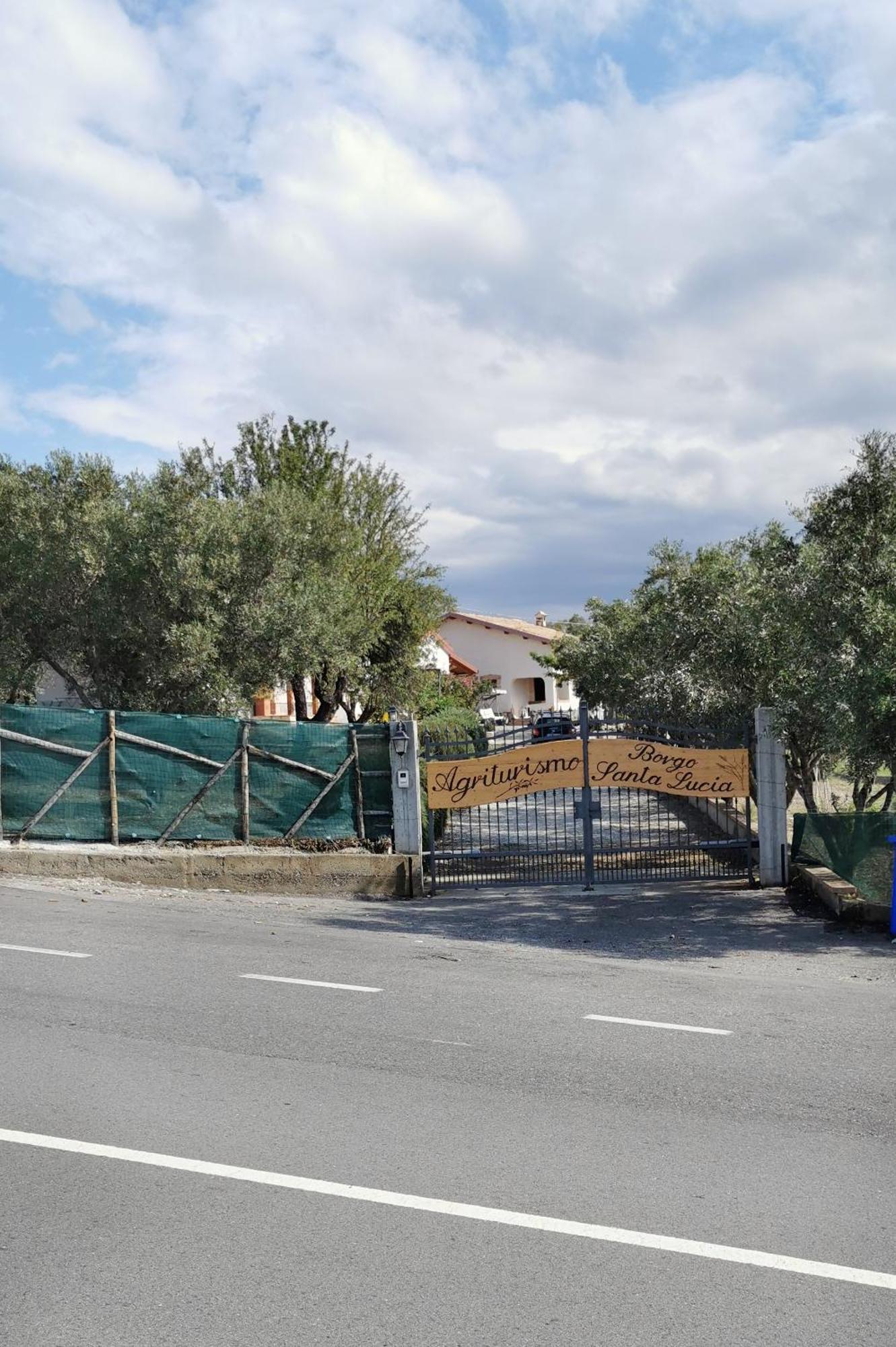 Borgo Santa Lucia Villa โกรปานี ภายนอก รูปภาพ