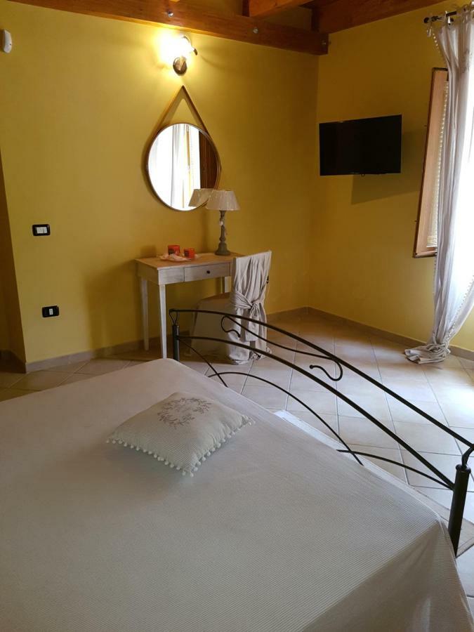 Borgo Santa Lucia Villa โกรปานี ภายนอก รูปภาพ